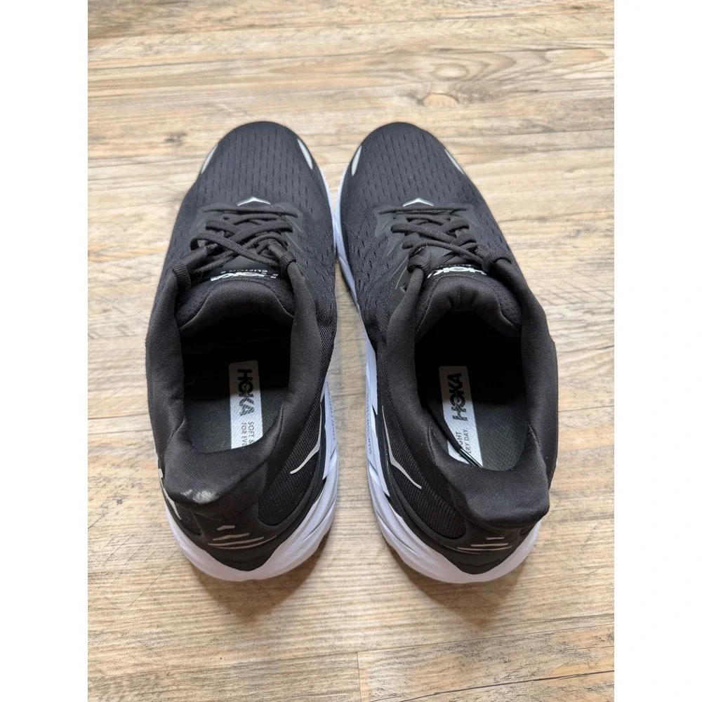 Hoka One One Clifton 8 Wide Black White Running Shoes Mens 12.5 2E 1121374 BWHT